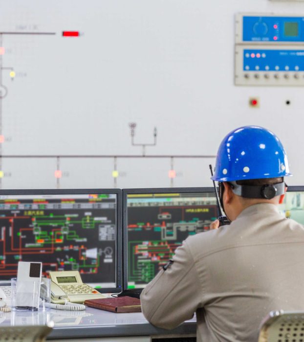 workers-control-room